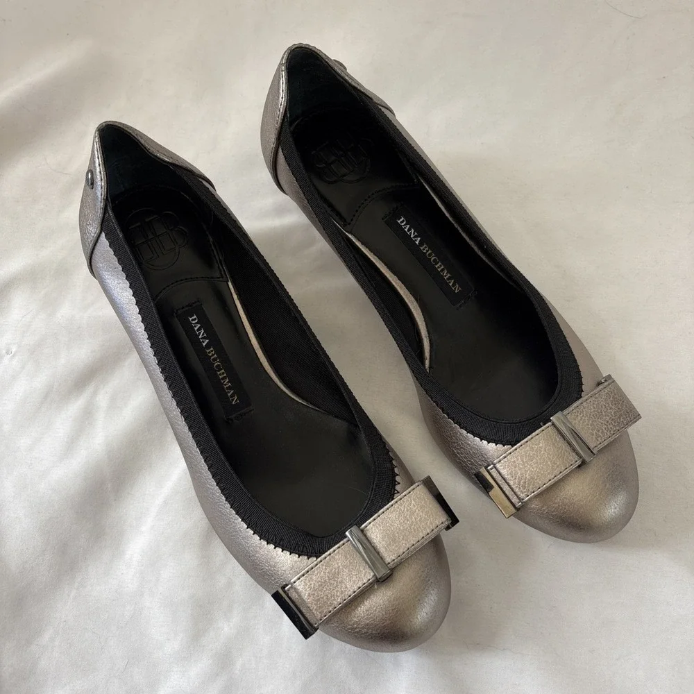 Dana Buchman‎ Women's 6.5 DB Darcy Pewter Heeled Slip On Shoes Bow Leather